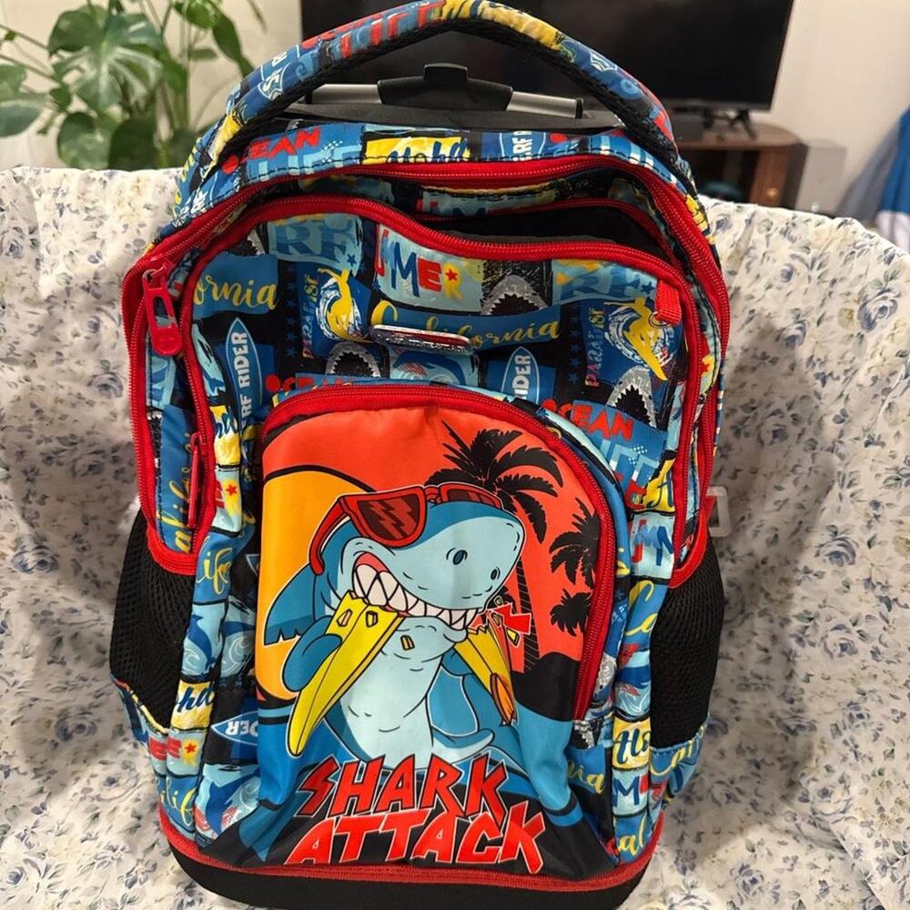 Jasminestar shark attack kids backpack
